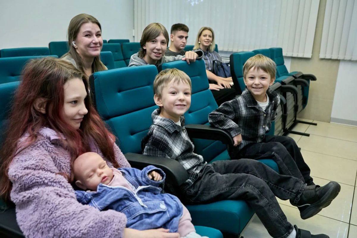Подготовку детей участников СВО к новому учебному году обсудили в Балашихе Подготовку детей участников СВО к новому учебному году обсудили в Балашихе