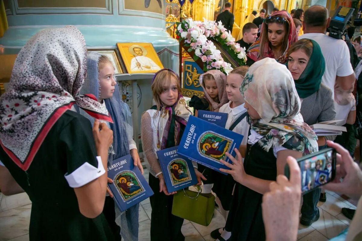 Архипастырское благословение на начало учебного года смогут получить коломенские школьники и студенты Архипастырское благословение на начало учебного года смогут получить коломенские школьники и студенты