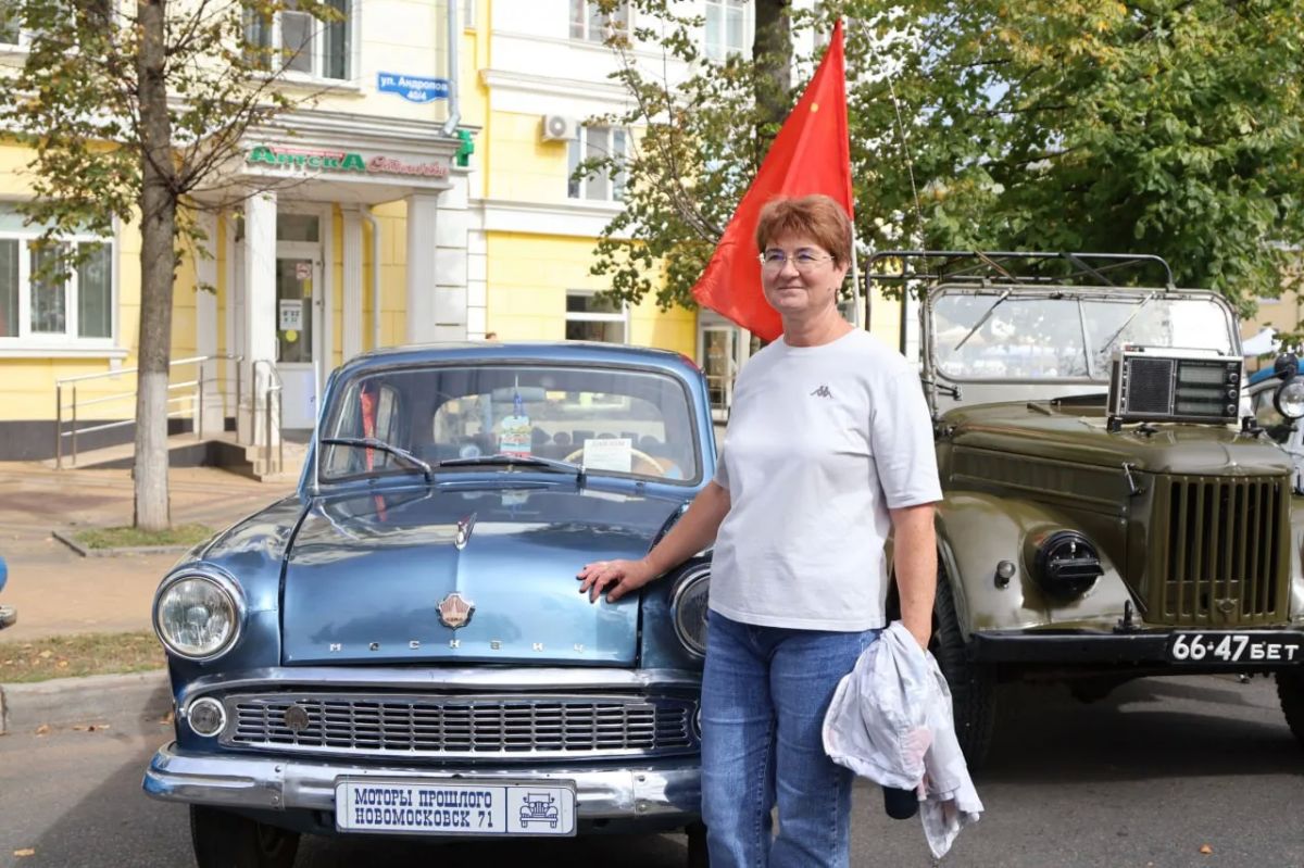Ретроавтомобили и уникальные экспонаты украсили День города Ступино Ретроавтомобили и уникальные экспонаты украсили День города Ступино