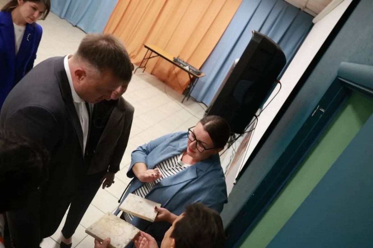 В Доме культуры «Лира» проводится ремонт внутренних помещений В Доме культуры «Лира» проводится ремонт внутренних помещений