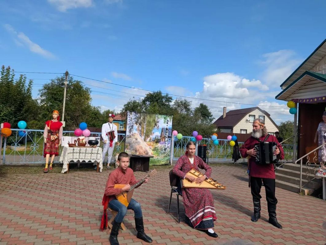 В селе Покров поблагодарили старожилов и активных жителей В селе Покров поблагодарили старожилов и активных жителей