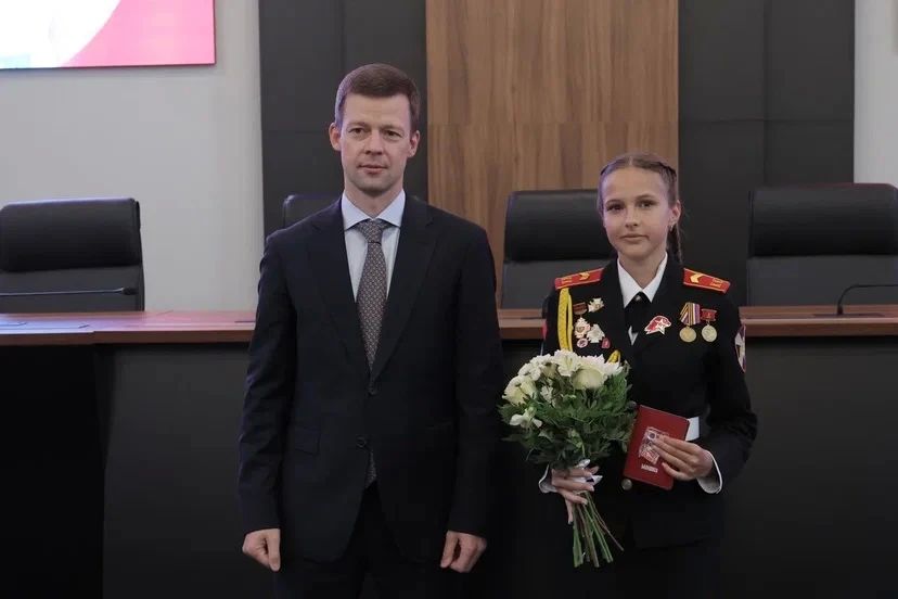 Первые паспорта получили школьники Балашихи Первые паспорта получили школьники Балашихи