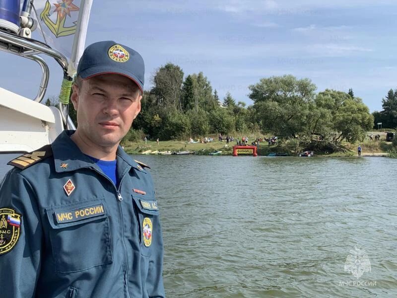 Сотрудники МЧС России обеспечили безопасность заплыва «Большая вода»