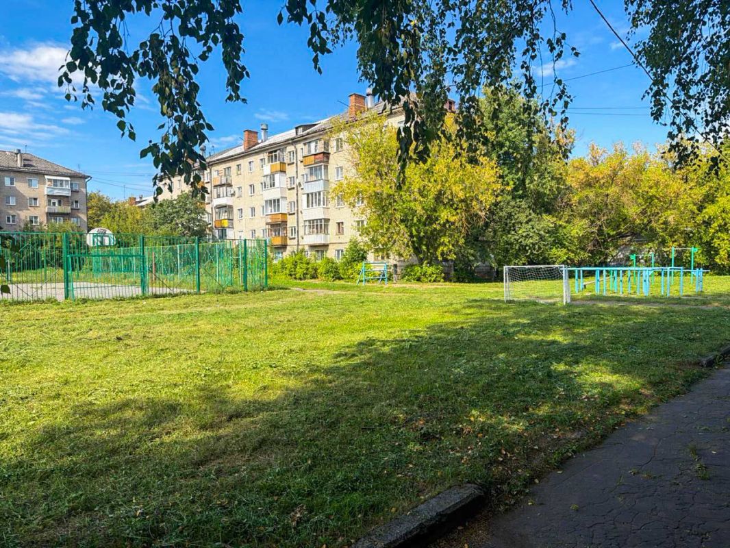В преддверии нового учебного года и Дня знаний молодогвардейцы В преддверии нового учебного года и Дня знаний молодогвардейцы