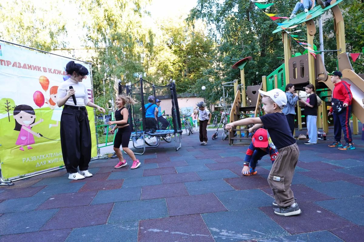 В микрорайоне Дружба отметили День двора В микрорайоне Дружба отметили День двора