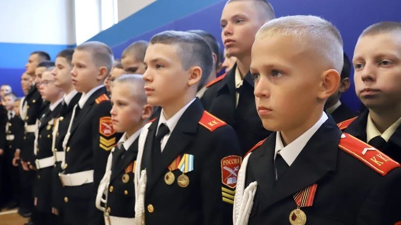 Вот и прозвенел первый звонок! Вот и прозвенел первый звонок!