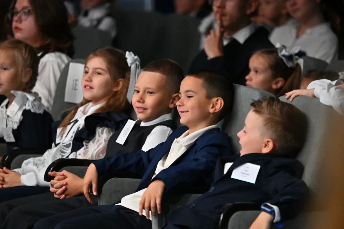 Сергей Юров: День знаний в школе №10 Реутова Сергей Юров: День знаний в школе №10 Реутова
