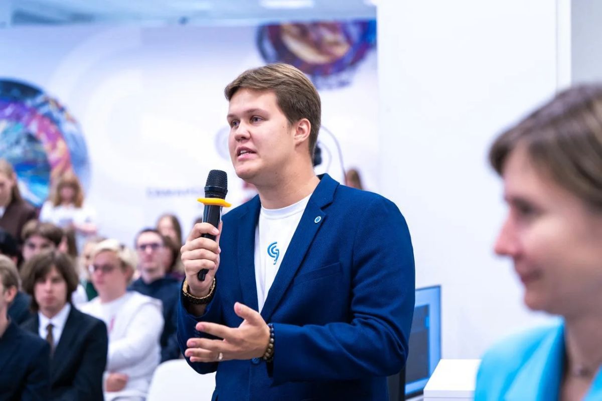 Леонид Слуцкий: Бюджетные места должны доставаться нашим студентам Леонид Слуцкий: Бюджетные места должны доставаться нашим студентам