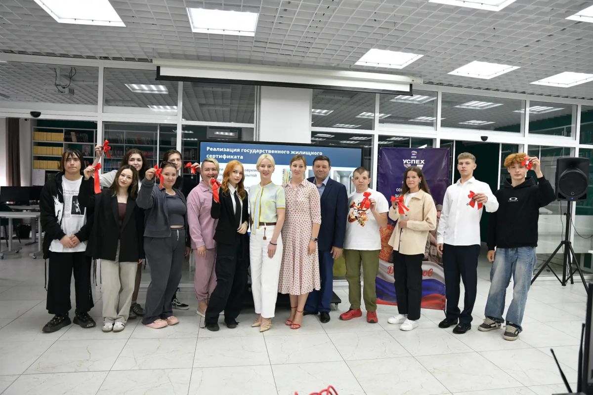 Более 400 семей переехали из аварийного жилья в новые квартиры в Дмитровском округе Более 400 семей переехали из аварийного жилья в новые квартиры в Дмитровском округе