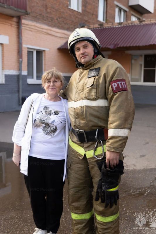 В Долгопрудном проводили на заслуженный отдых заместителя начальника ПСЧ №82 Владимира Воржева В Долгопрудном проводили на заслуженный отдых заместителя начальника ПСЧ №82 Владимира Воржева