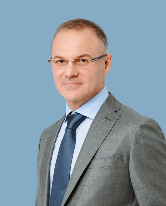 Депутат Государственной Думы Александр Коган поздравил с Днём знаний