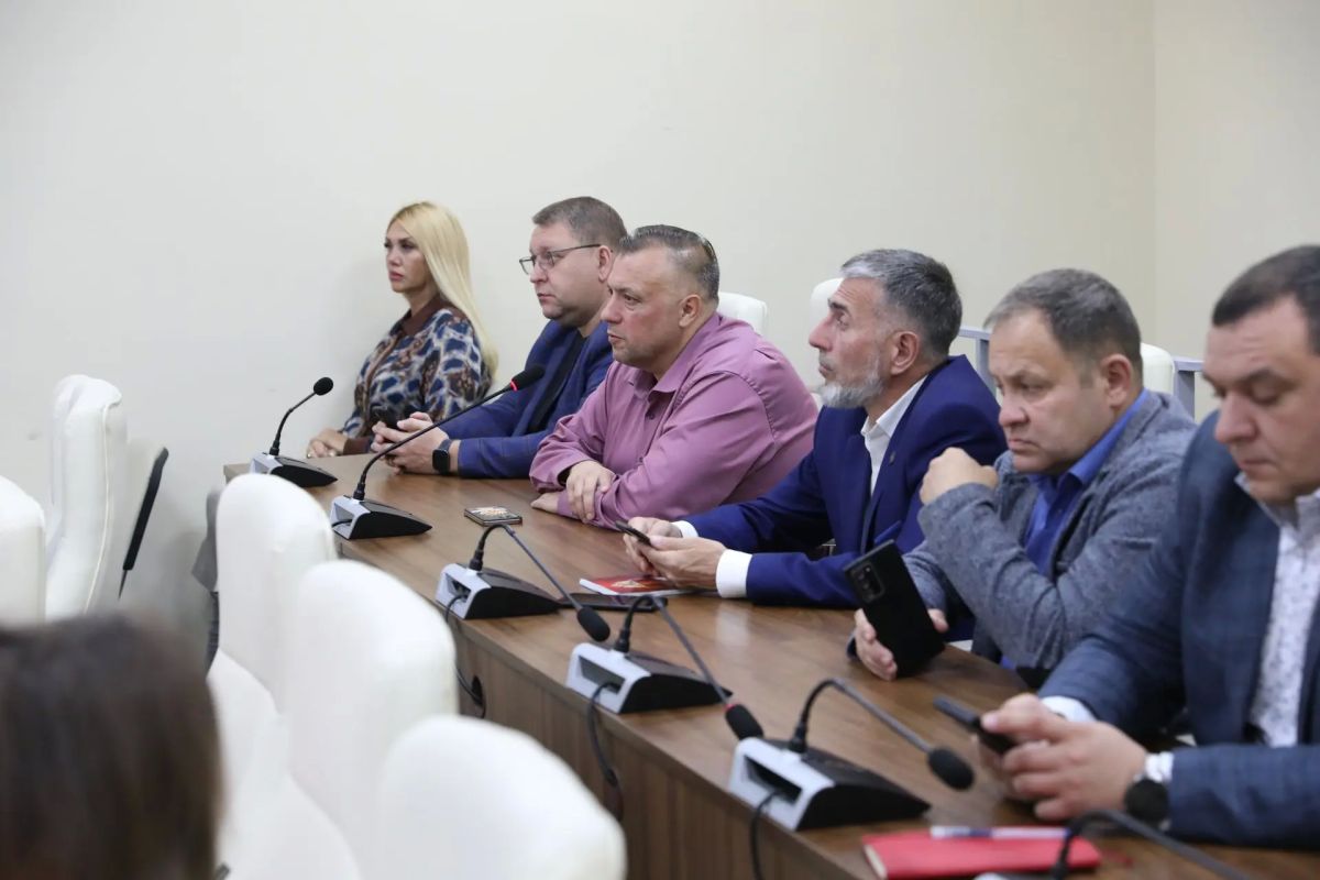 Подготовку к отопительному сезону, содержание городских дорог и оперативную обстановку обсудили в администрации Долгопрудного Подготовку к отопительному сезону, содержание городских дорог и оперативную обстановку обсудили в администрации Долгопрудного