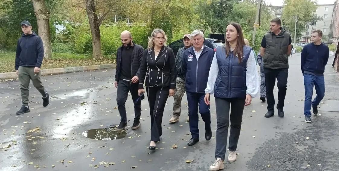 Заместитель главы округа Ольга Шашкова провела еженедельный обход территории в микрорайоне Межшоссейный