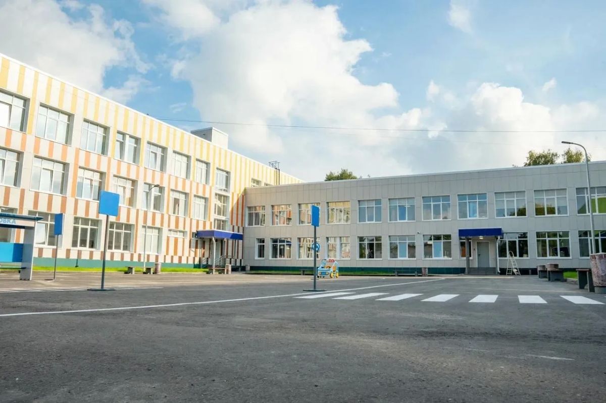 В 4-х новых школах округа, открытых после капитального ремонта по Народной программе Единой России, прозвучали первые звонки В 4-х новых школах округа, открытых после капитального ремонта по Народной программе Единой России, прозвучали первые звонки