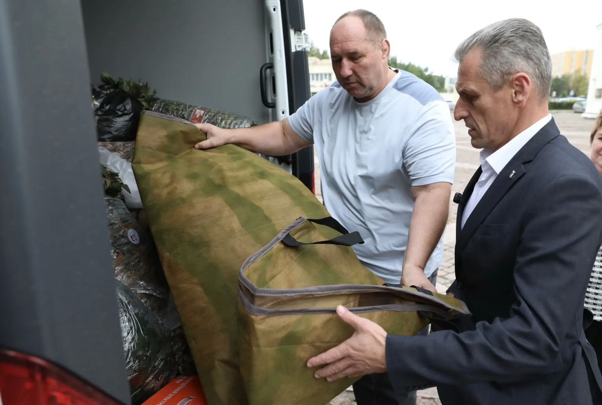 Отправили очередную партию гуманитарного груза в зону СВО Отправили очередную партию гуманитарного груза в зону СВО