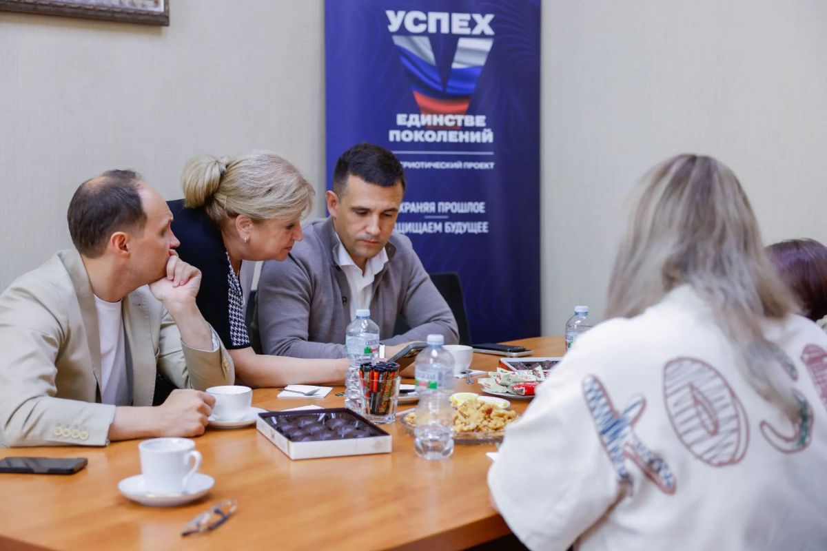 Станислав Каторов: Встретились с семьёй нашего мобилизованного бойца Олега, который сейчас выполняет боевые задачи на Краснолиманском направлении Станислав Каторов: Встретились с семьёй нашего мобилизованного бойца Олега, который сейчас выполняет боевые задачи на Краснолиманском направлении