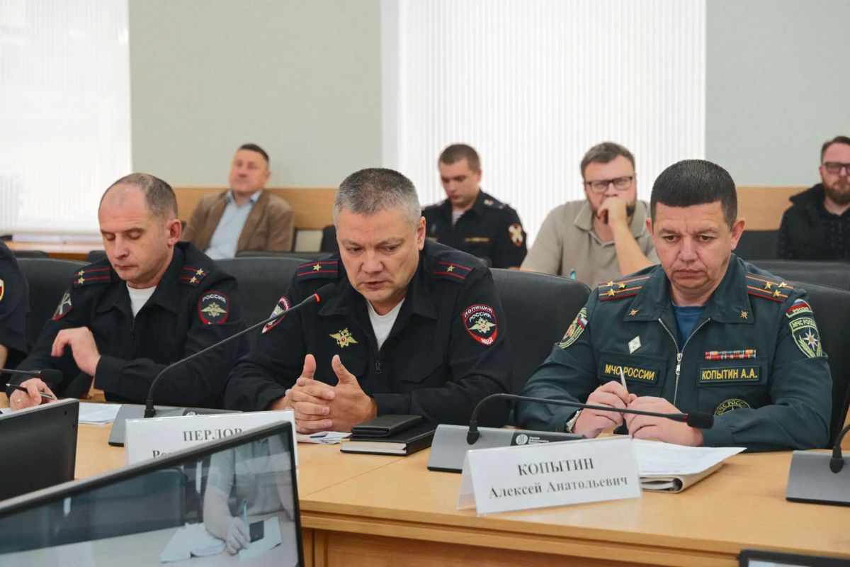 На заседании антитеррористической комиссии округа обсудили обеспечение безопасности в образовательных и культурных учреждениях Домодедово На заседании антитеррористической комиссии округа обсудили обеспечение безопасности в образовательных и культурных учреждениях Домодедово