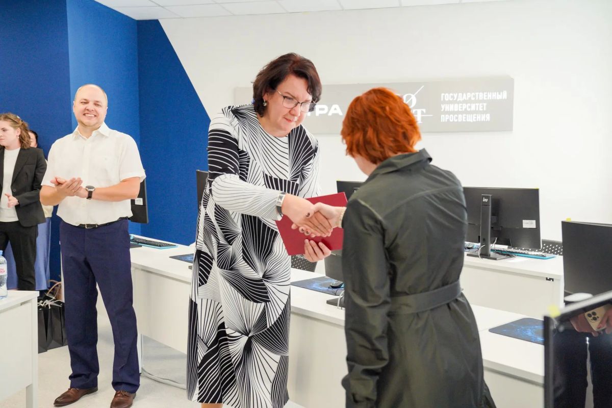 Импортозамещение в образовании: в «Просвете» теперь работает IT-лаборатория Импортозамещение в образовании: в «Просвете» теперь работает IT-лаборатория