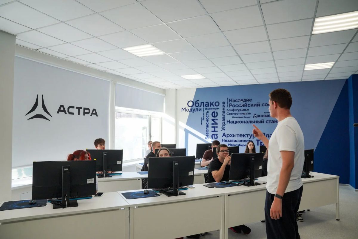 Импортозамещение в образовании: в «Просвете» теперь работает IT-лаборатория Импортозамещение в образовании: в «Просвете» теперь работает IT-лаборатория