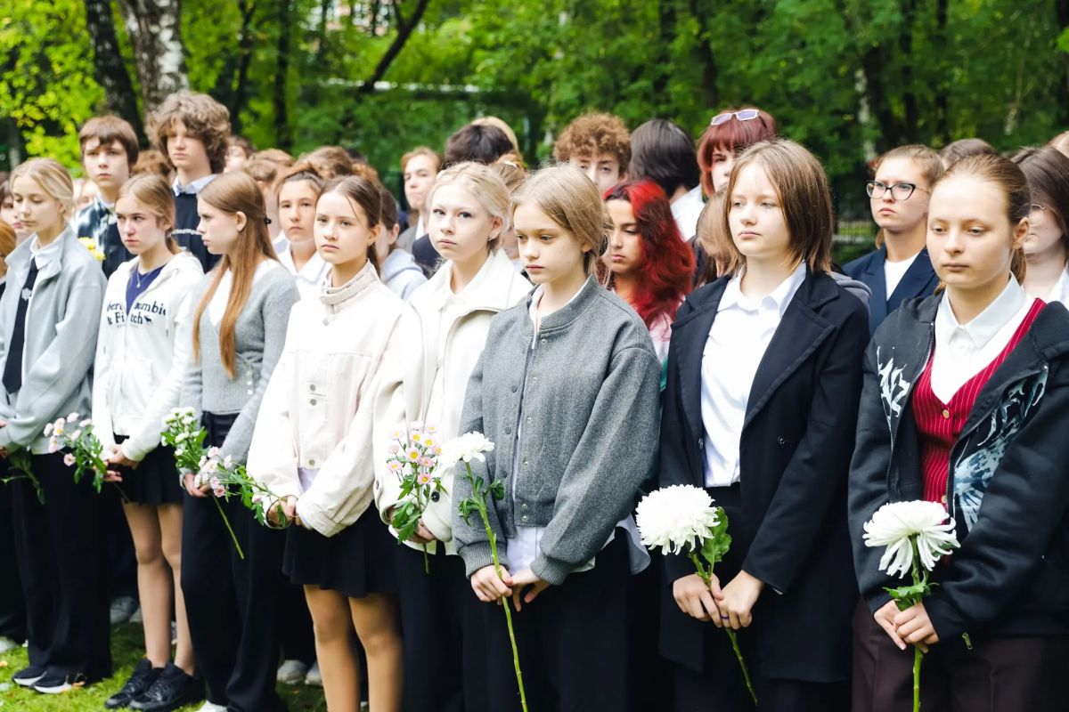 В Химках почтили память жертв трагедии в Беслане В Химках почтили память жертв трагедии в Беслане