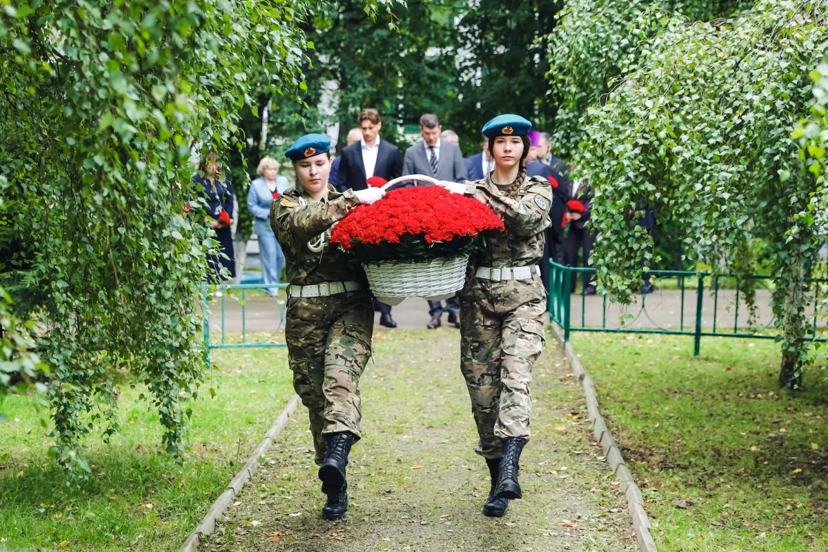 В Химках почтили память жертв трагедии в Беслане В Химках почтили память жертв трагедии в Беслане