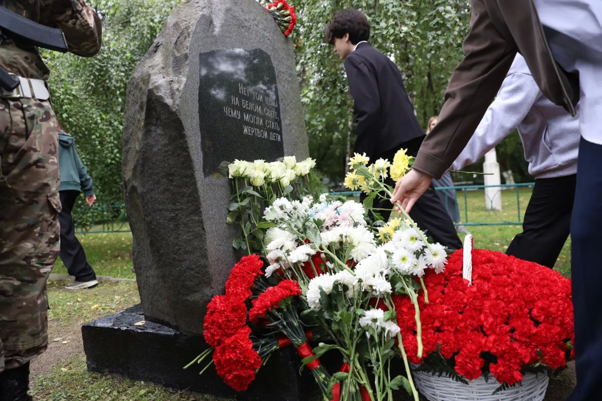 В Химках почтили память жертв трагедии в Беслане В Химках почтили память жертв трагедии в Беслане