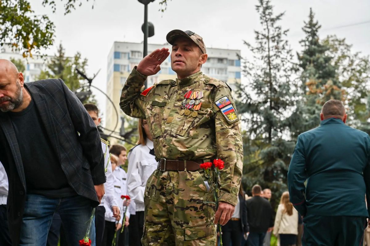 Станислав Каторов: Сегодня на Аллее Славы в Видном состоялся митинг в День солидарности в борьбе с терроризмом Станислав Каторов: Сегодня на Аллее Славы в Видном состоялся митинг в День солидарности в борьбе с терроризмом