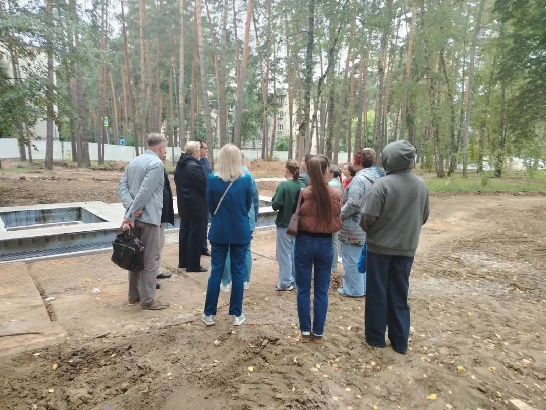 ПРОТВИНО. Как депутат Московской областной Думы принял участие в мониторинге благоустройства сквера «Мирабель» ПРОТВИНО. Как депутат Московской областной Думы принял участие в мониторинге благоустройства сквера «Мирабель»