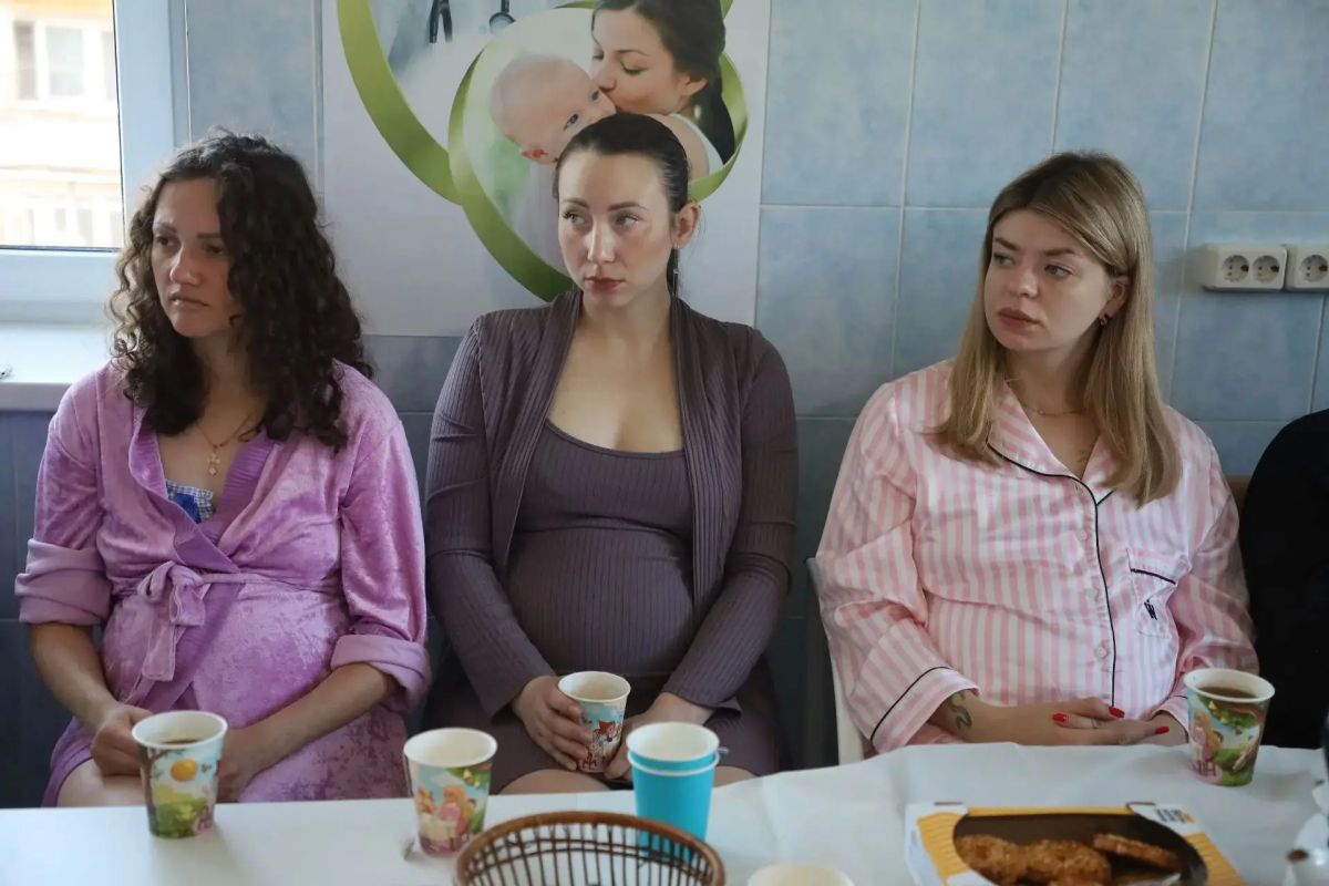 В Серпуховском родильном доме состоялось первое уютное «Чаепитие с акушеркой» В Серпуховском родильном доме состоялось первое уютное «Чаепитие с акушеркой»