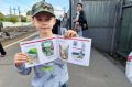 Напоминаем: переходите пути только в положенных местах