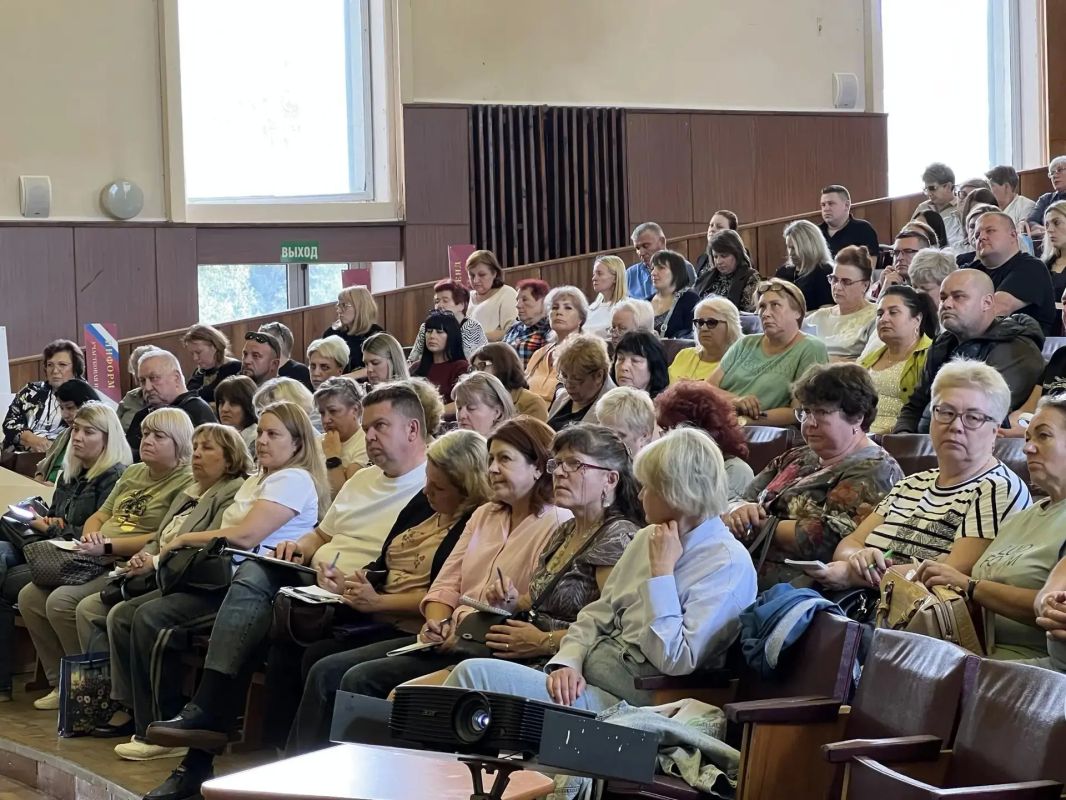 Рабочий семинар для председателей постоянных участковых избирательных комиссий прошел в Коломне Рабочий семинар для председателей постоянных участковых избирательных комиссий прошел в Коломне