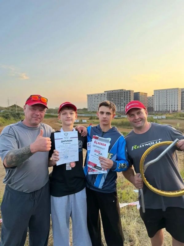 Воспитанники спортшколы «Победа» стали чемпионами страны по мотокроссу мини по итогам сезона 2026 года Воспитанники спортшколы «Победа» стали чемпионами страны по мотокроссу мини по итогам сезона 2026 года