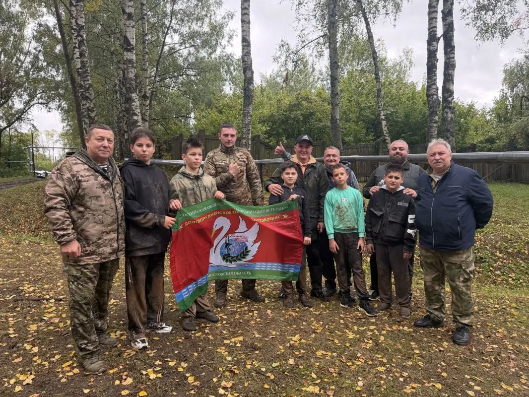 Школьники из Долгопрудного победили в областном военно- патриотическом соревновании Школьники из Долгопрудного победили в областном военно- патриотическом соревновании