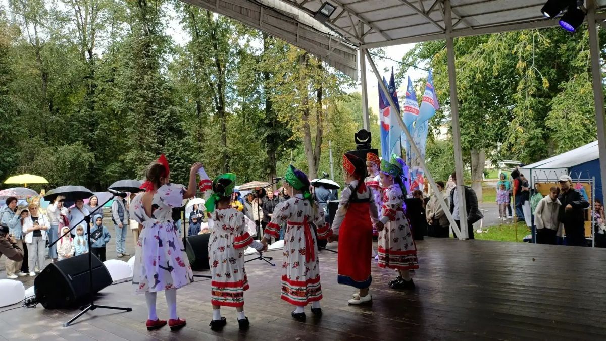 Пасмурная погода празднику не помеха: День города в парках Королёва в самом разгаре! Пасмурная погода празднику не помеха: День города в парках Королёва в самом разгаре!