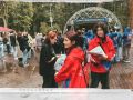 Активисты королёвского движения «Волонтёры Подмосковья» поздравляют жителей с Днём города и вручают праздничный номер любимой газеты «Калининградская правда»!