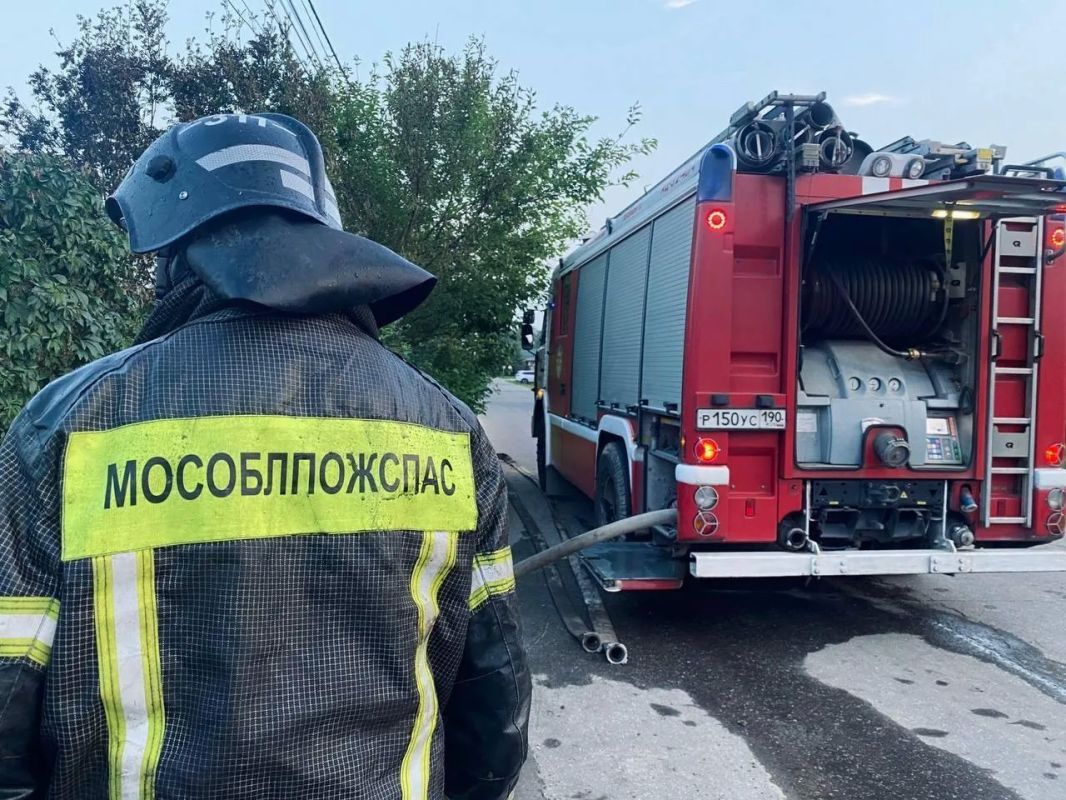 Выходные с пользой: спасатели напомнили жителям о безопасности Выходные с пользой: спасатели напомнили жителям о безопасности
