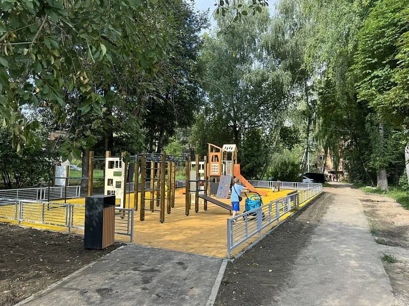 В Воскресенске завершено обновление детских игровых площадок в рамках федерального проекта «Формирование комфортной городской среды» В Воскресенске завершено обновление детских игровых площадок в рамках федерального проекта «Формирование комфортной городской среды»