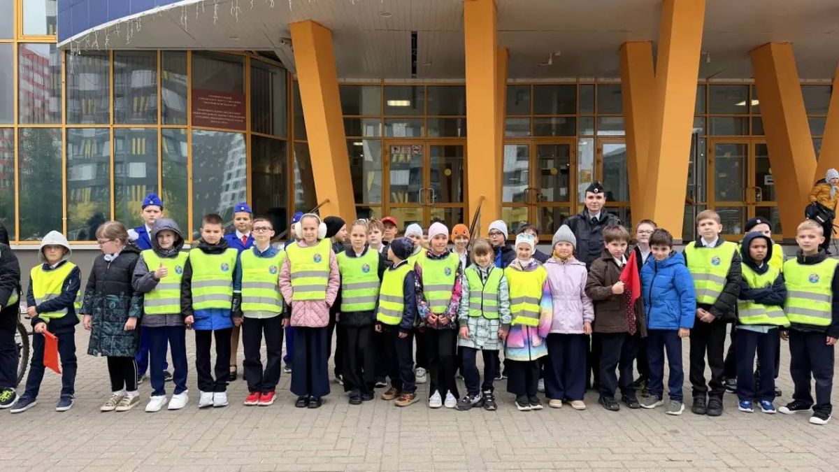 С началом учебного года во всех муниципалитетах Подмосковья стартовал цикл практических занятий на реальных улицах
