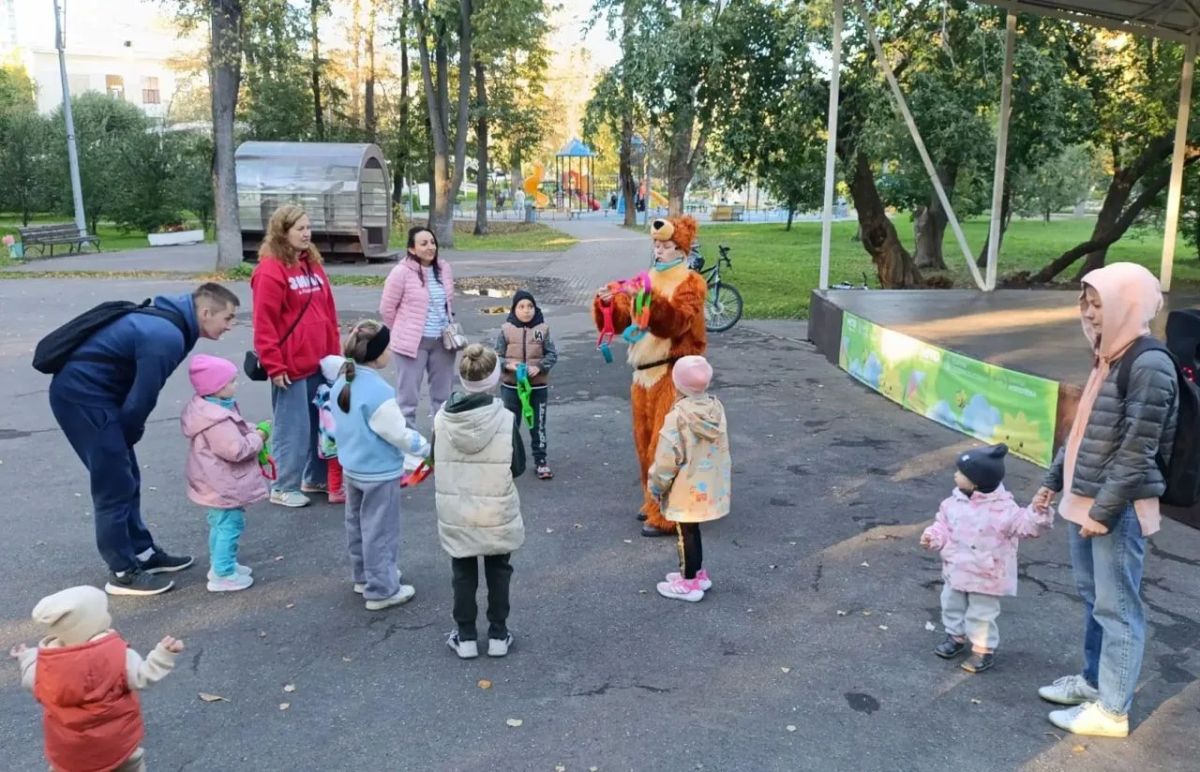 В парке «Костино» отметили 108-летие со дня рождения Бориса Заходера В парке «Костино» отметили 108-летие со дня рождения Бориса Заходера