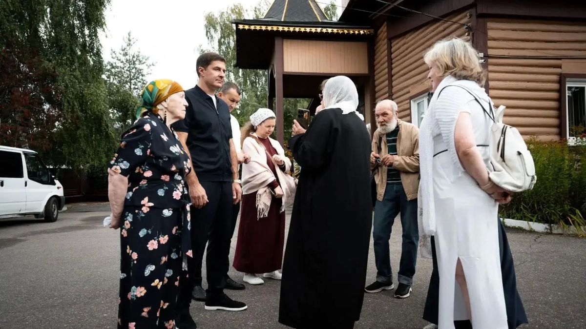 1 900 маскировочных сетей изготовили волонтеры поселка Люберец с начала СВО 1 900 маскировочных сетей изготовили волонтеры поселка Люберец с начала СВО