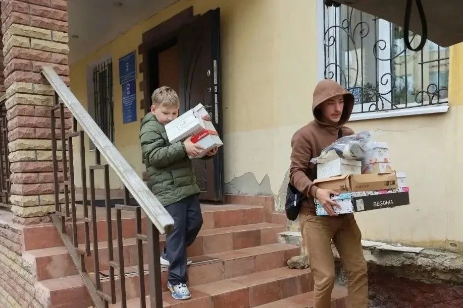 Жители Серпухова подготовили к отправке в Луганск большую партию гуманитарной помощи Жители Серпухова подготовили к отправке в Луганск большую партию гуманитарной помощи