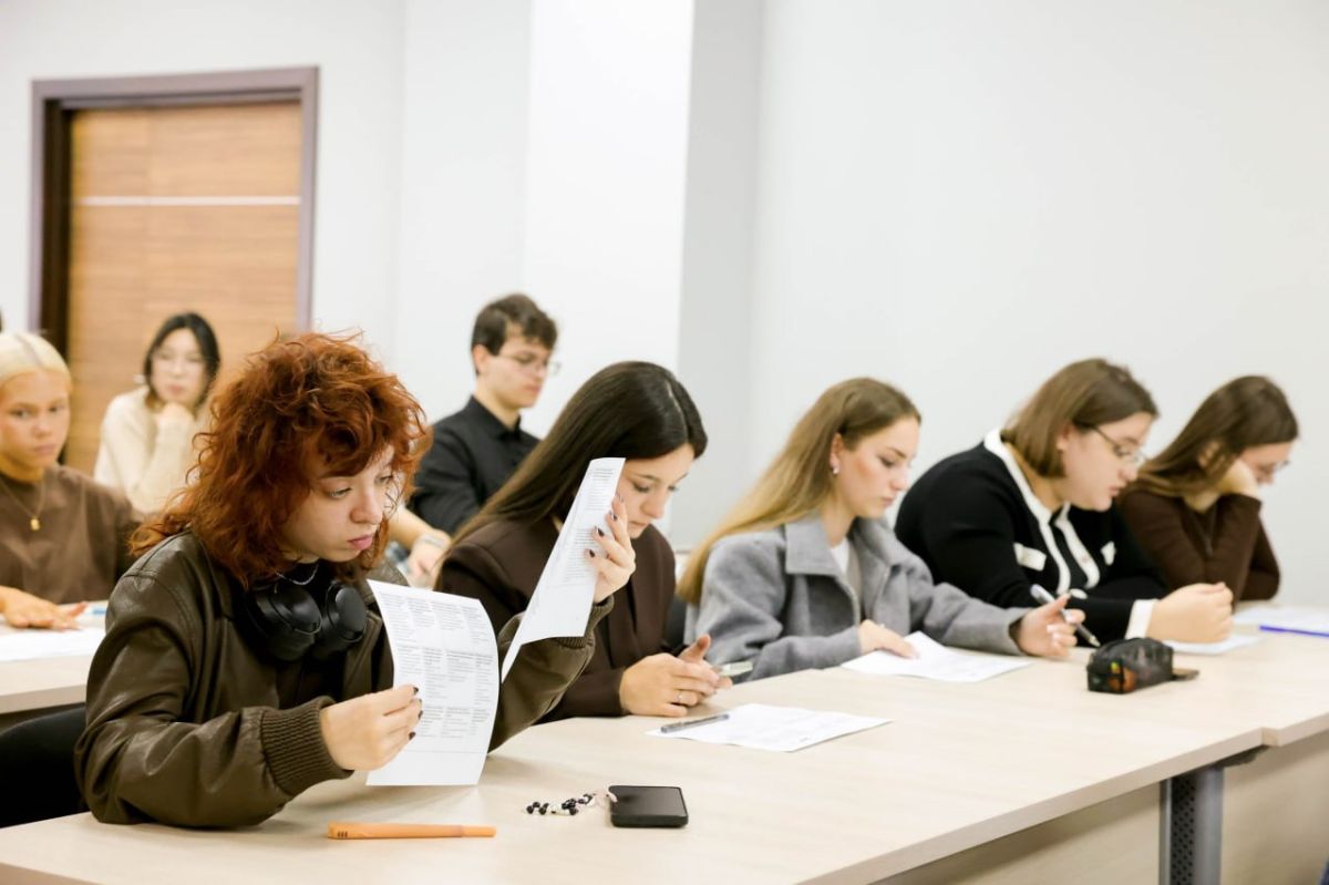 Ежегодная просветительская акция «Избирательный диктант» прошла в Мытищах Ежегодная просветительская акция «Избирательный диктант» прошла в Мытищах