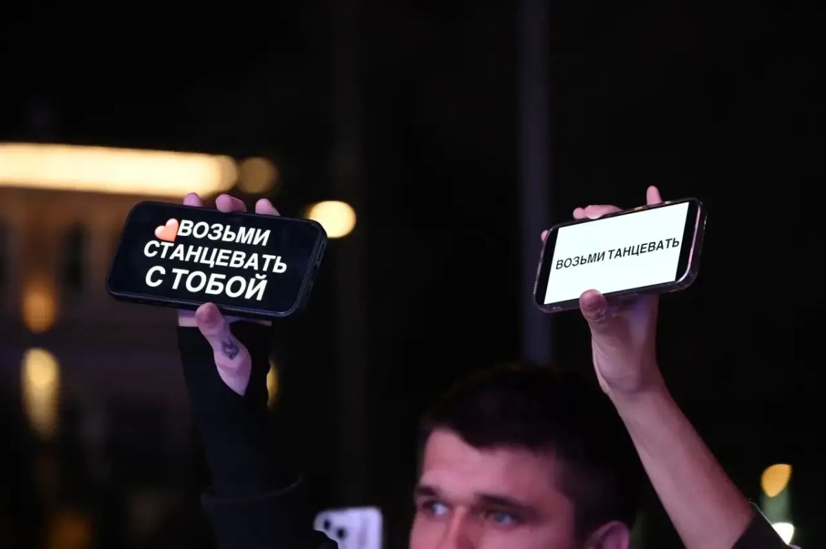 Фестиваль «ИИ ВОЛНЫ» в Серпухове собрал около 20 тысяч гостей. Вспоминаем лучшие моменты. В «Нейрогороде» гости исследовали четыре сквера с робототехникой, квестами и нейроиграми. Школы, колледжи и вузы провели... Фестиваль «ИИ ВОЛНЫ» в Серпухове собрал около 20 тысяч гостей. Вспоминаем лучшие моменты. В «Нейрогороде» гости исследовали четыре сквера с робототехникой, квестами и нейроиграми. Школы, колледжи и вузы провели...