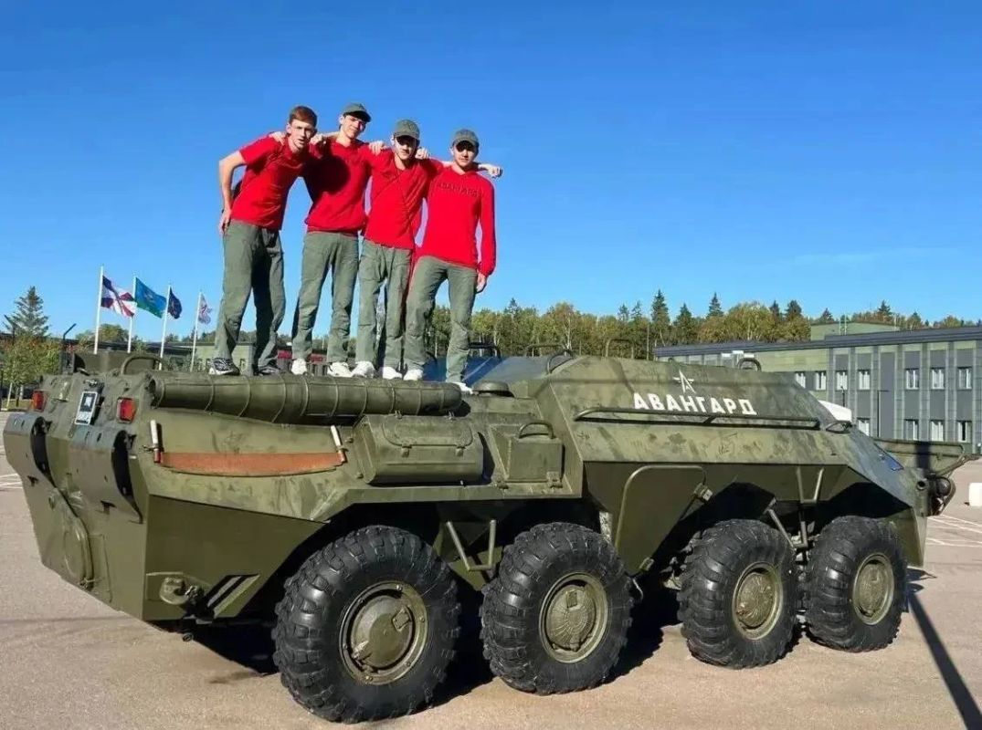 Студенты Раменского колледжа прошли военно-патриотические сборы в парке «Патриот» Студенты Раменского колледжа прошли военно-патриотические сборы в парке «Патриот»