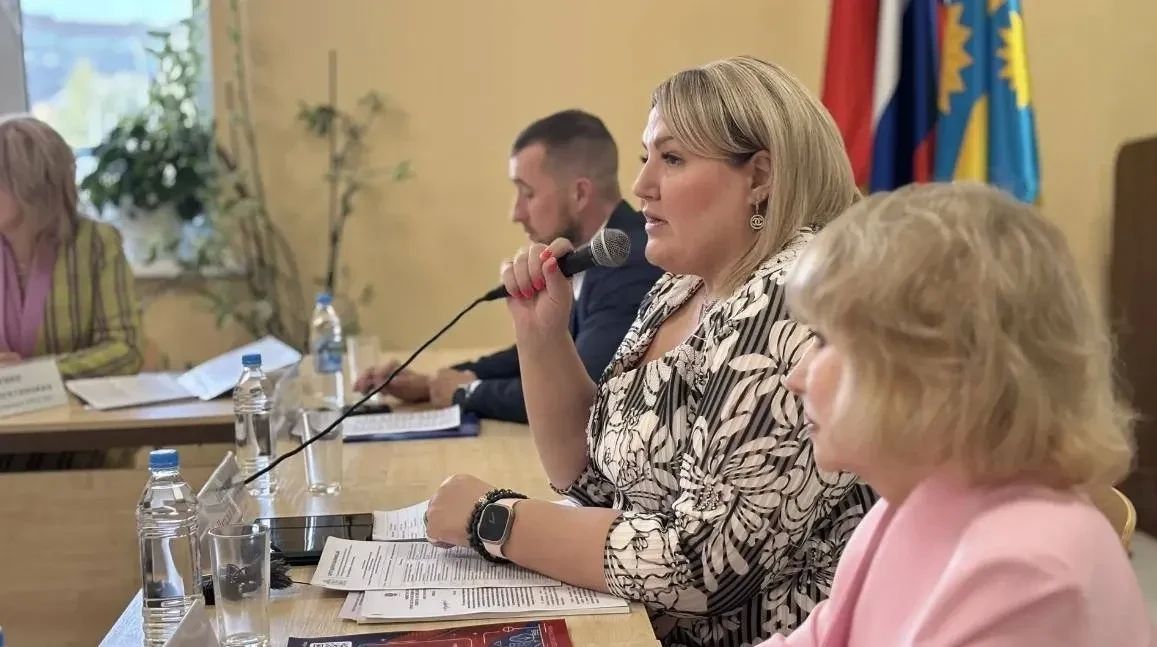 В Солнечногорске прошёл круглый стол проекта «Школа ЖКХ» В Солнечногорске прошёл круглый стол проекта «Школа ЖКХ»