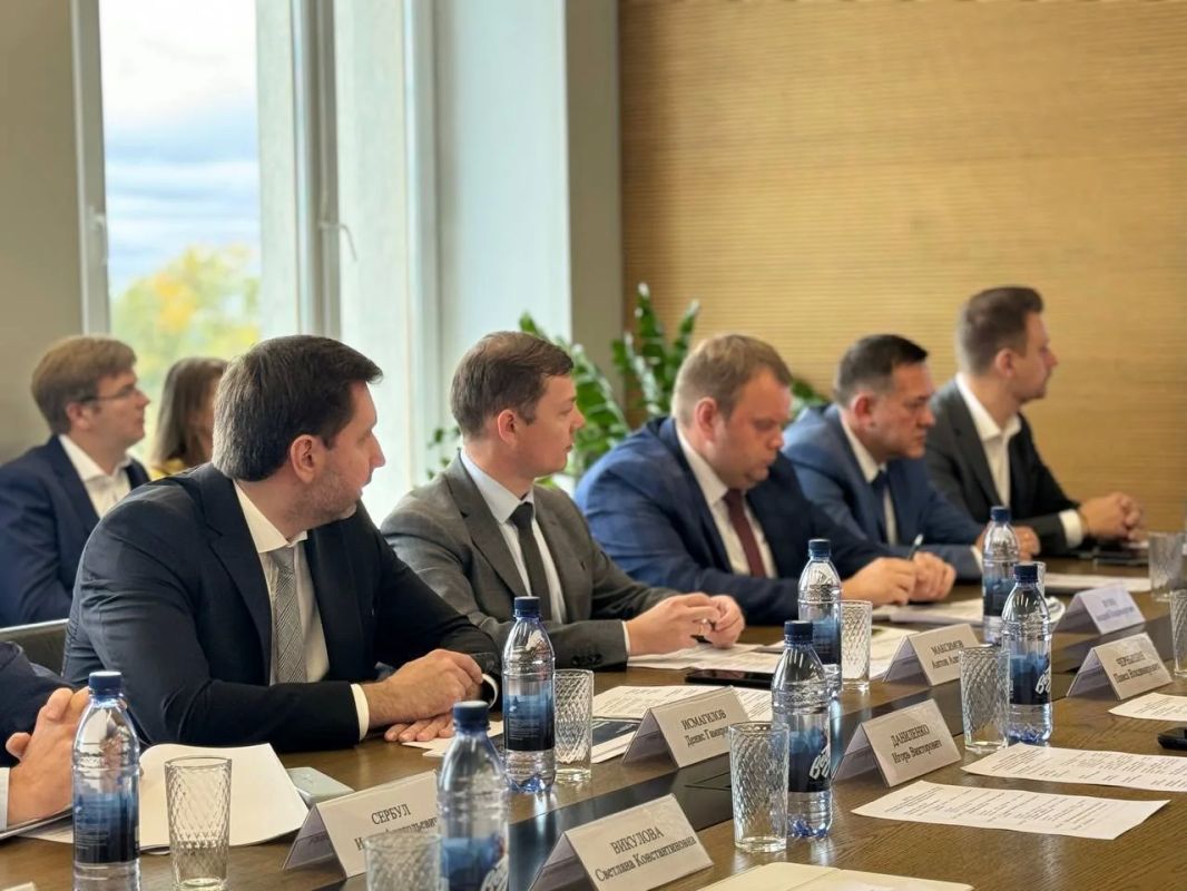 Делегация Подмосковья с рабочим визитом посетила Нижний Новгород Делегация Подмосковья с рабочим визитом посетила Нижний Новгород