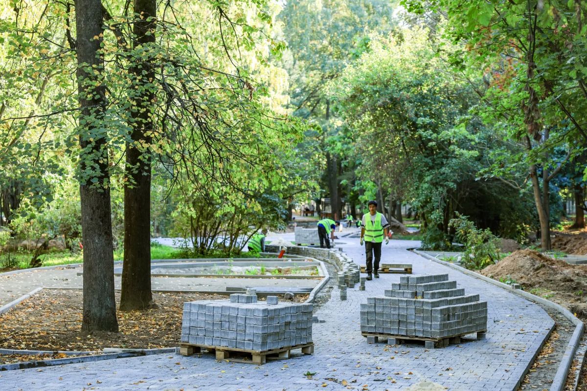 Юлия Купецкая: В Парке Мира продолжается масштабная реконструкция Юлия Купецкая: В Парке Мира продолжается масштабная реконструкция