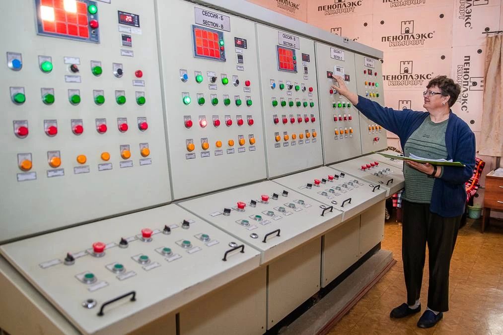 Андрей Иванов: В посёлке Назарьево проверили готовность газовой котельной к отопительному периоду и дали старт пробным топкам. Андрей Иванов: В посёлке Назарьево проверили готовность газовой котельной к отопительному периоду и дали старт пробным топкам.