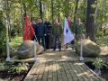 Пожарные из Лобни привели в порядок исторический мемориал