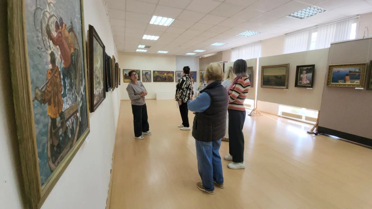 В заключительный день выставки «Последние летние деньки» в картинную галерею Красноармейска приехали гости из Реутова В заключительный день выставки «Последние летние деньки» в картинную галерею Красноармейска приехали гости из Реутова